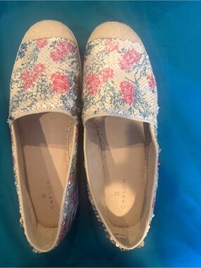 Caslon Cream Floral Sequin Slip-On Flats with Pink Accents Size 8 worn once.